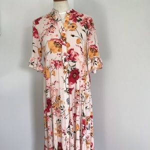 Philosophy peach floral tiered dresses with ruffled sleeves